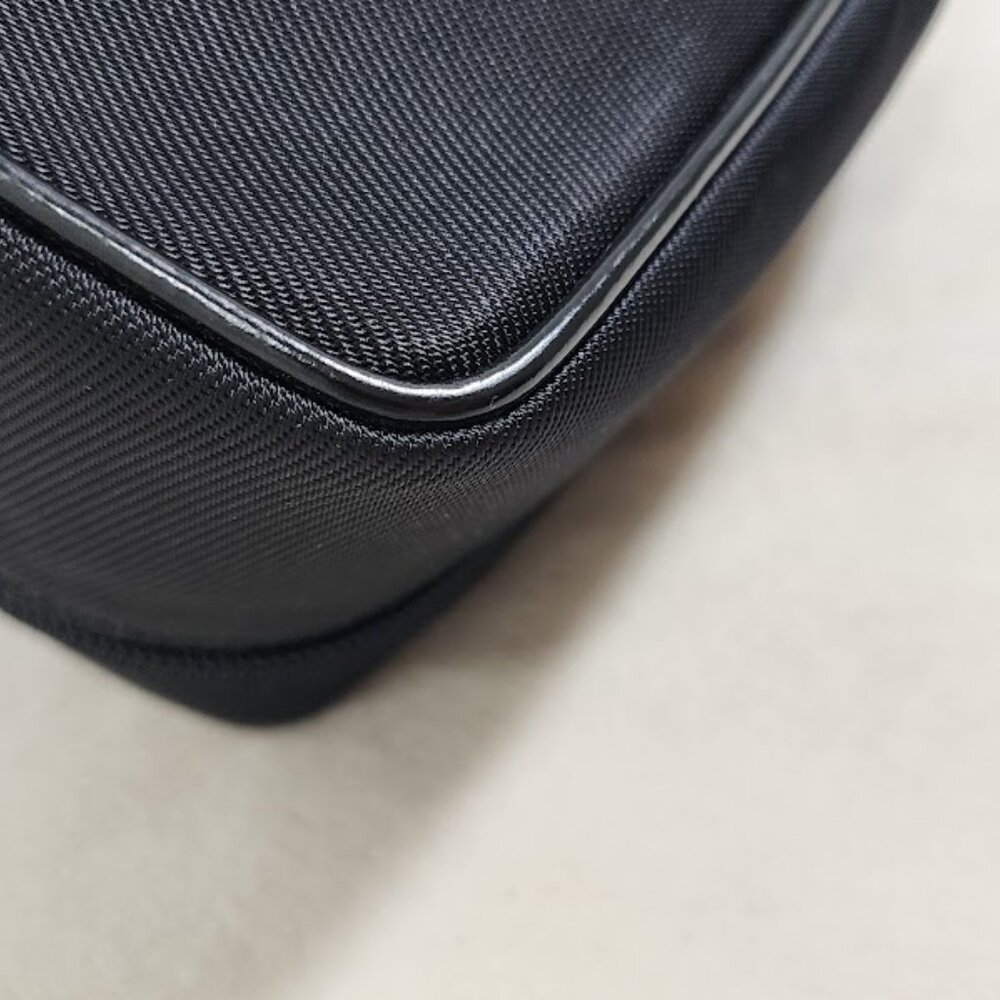 Gucci Bamboo small vanity. Black. Super cute. - Picture 11 of 16